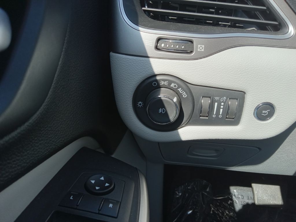 2022 Jeep Cherokee Image 24