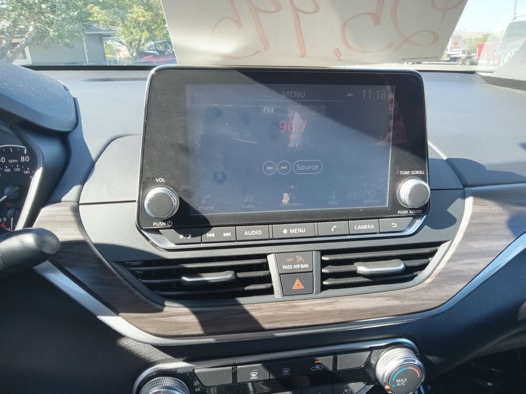 2025 Nissan Altima Image 25