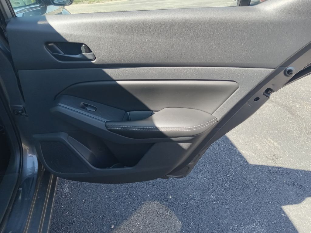 2025 Nissan Altima Image 26