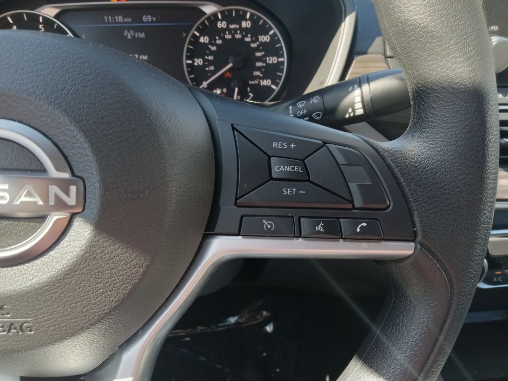 2025 Nissan Altima Image 27