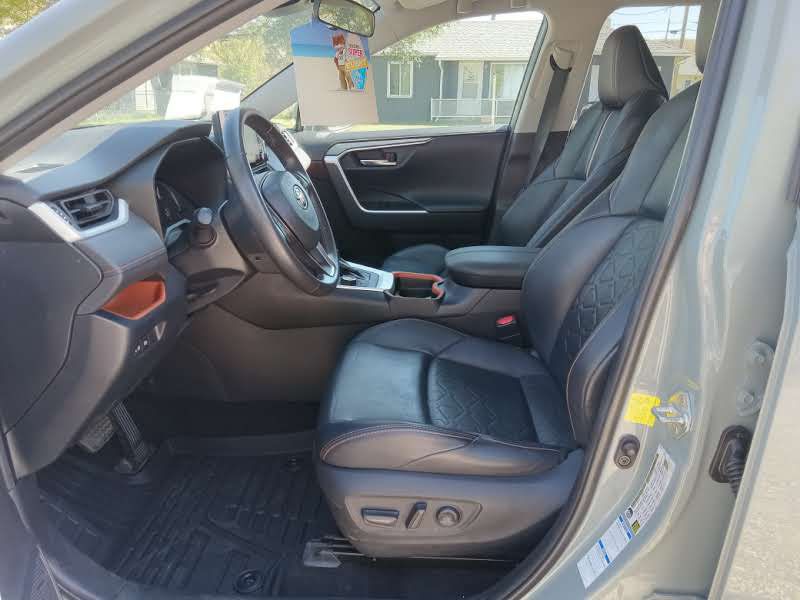2020 Toyota Rav4 Image 10