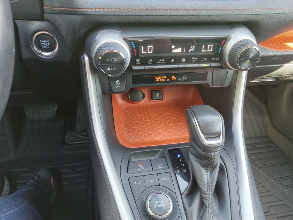 2020 Toyota Rav4 Image 28