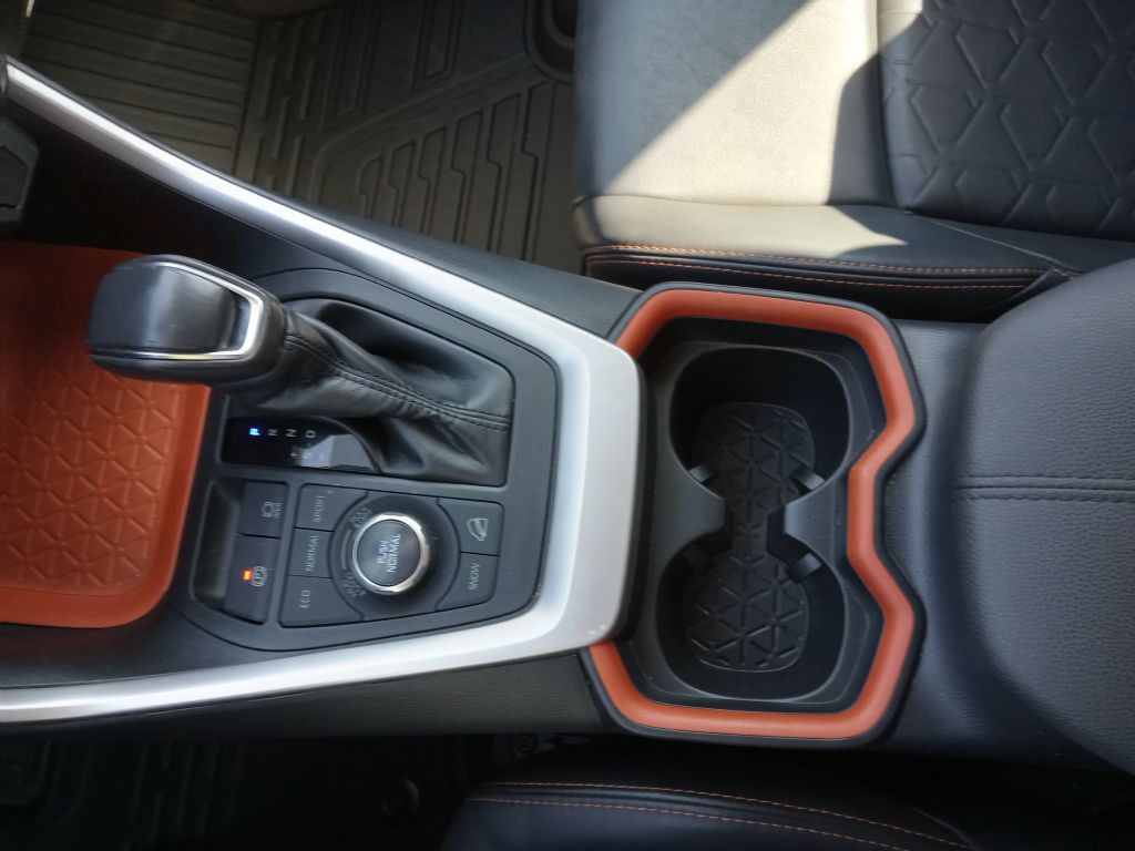 2020 Toyota Rav4 Image 29