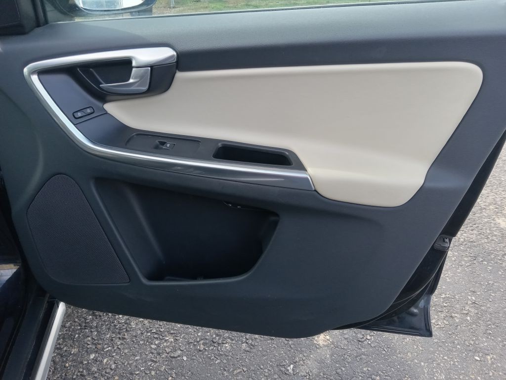 2012 Volvo XC60 Image 20