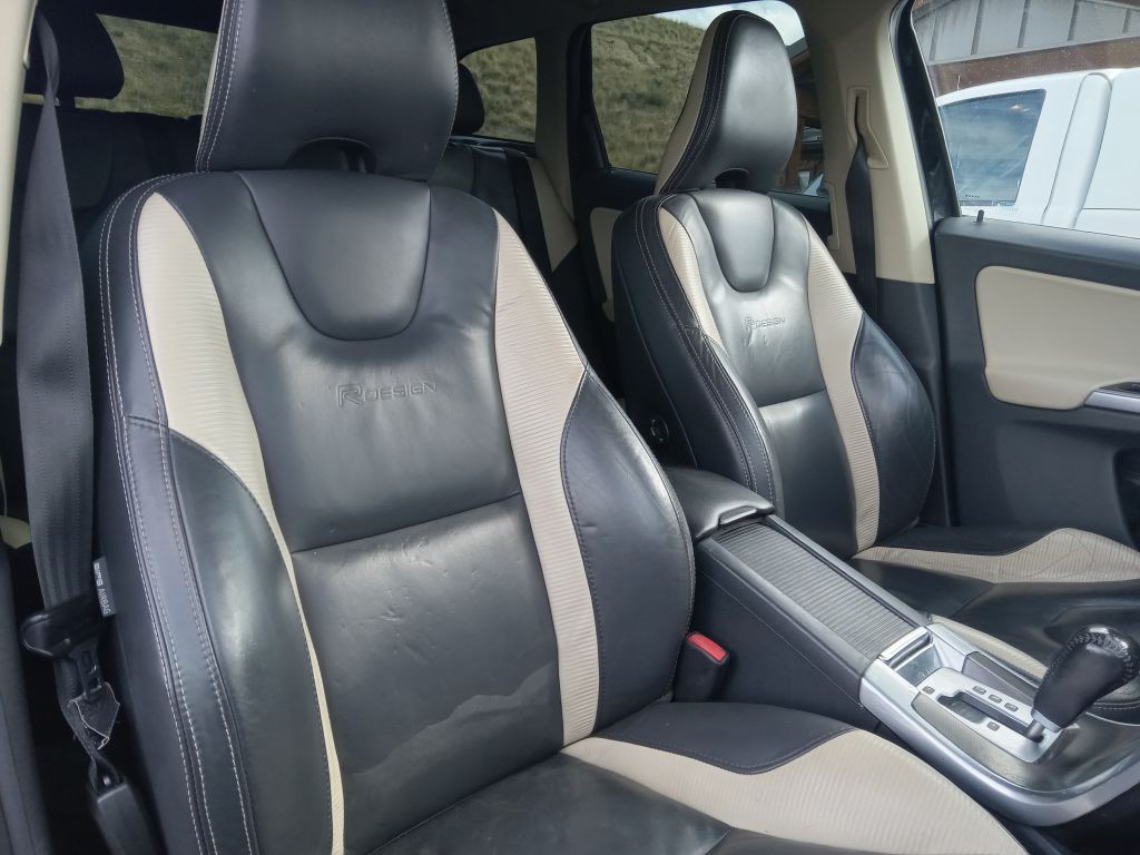 2012 Volvo XC60 Image 22