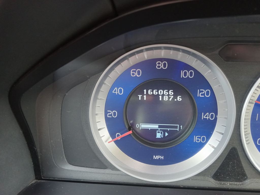 2012 Volvo XC60 Image 24