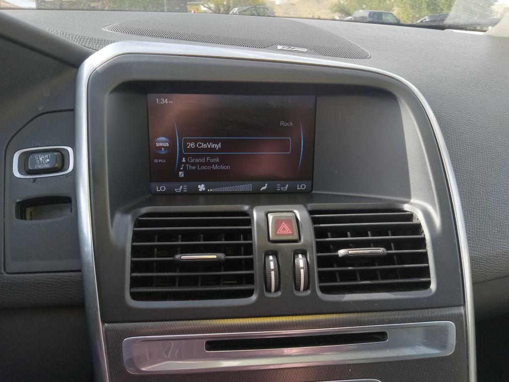 2012 Volvo XC60 Image 25