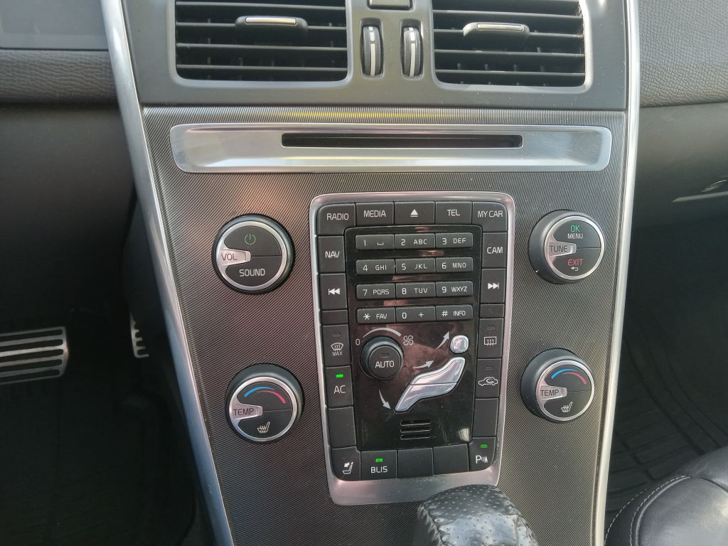 2012 Volvo XC60 Image 26