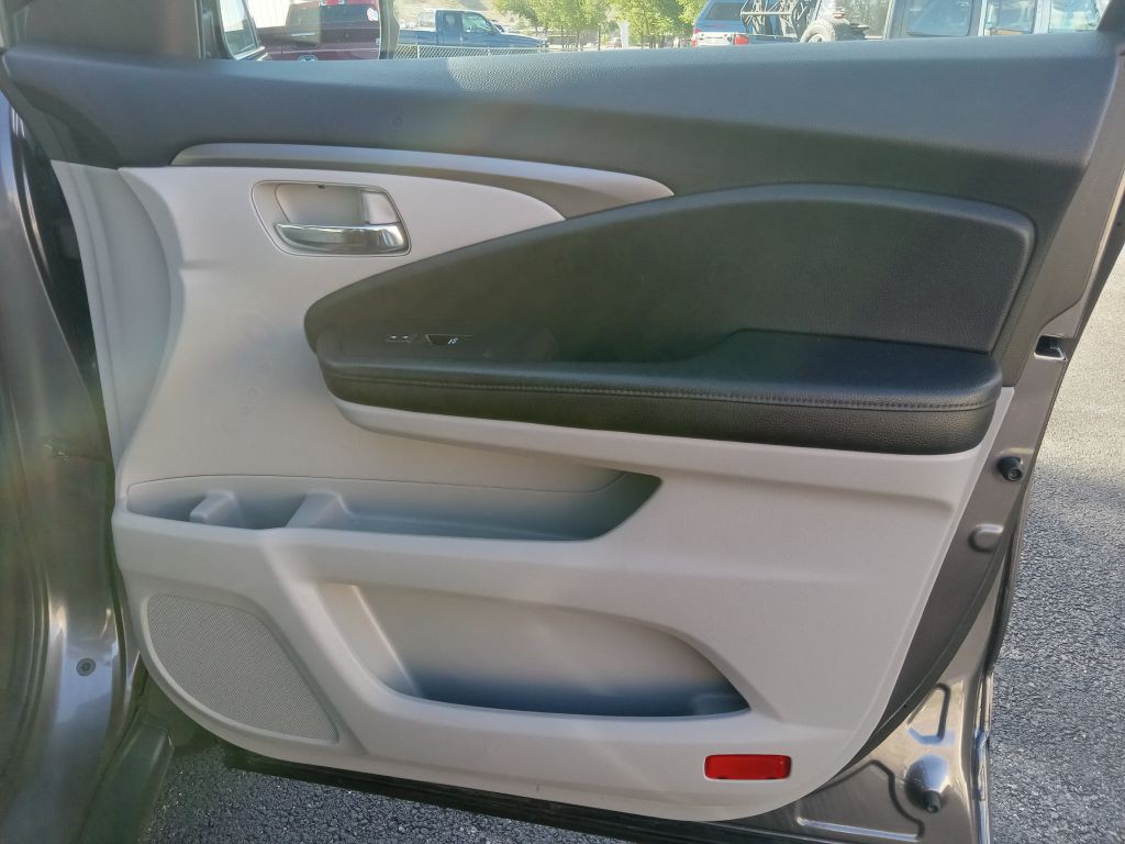 2020 Honda Pilot Image 23