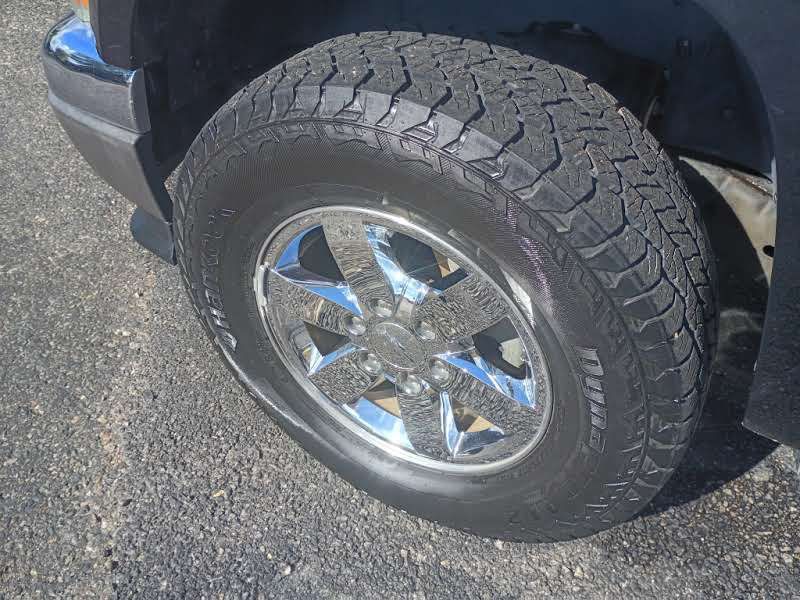 2011 Chevrolet Colorado Image 9