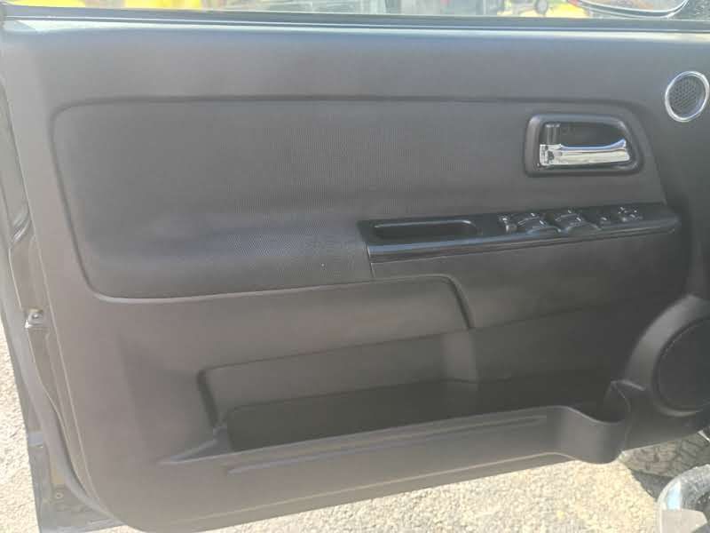 2011 Chevrolet Colorado Image 11