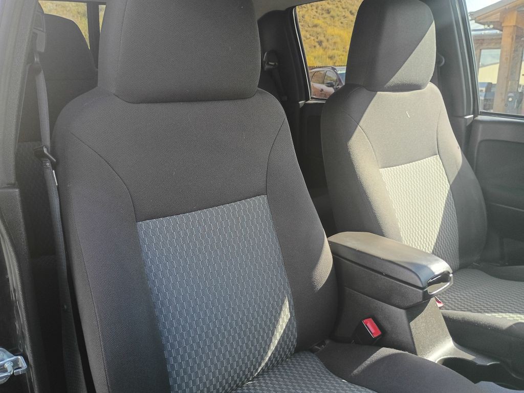 2011 Chevrolet Colorado Image 20