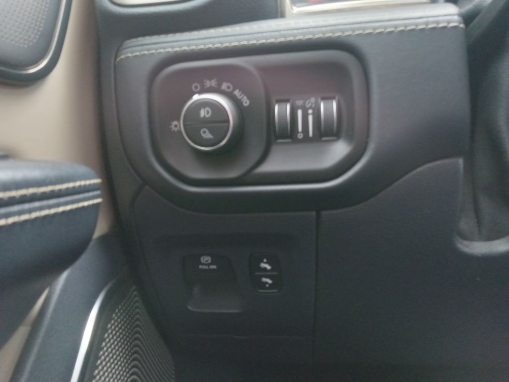 2019 RAM 1500 Image 27