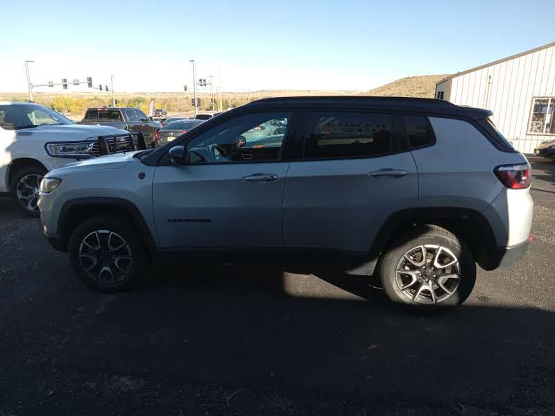 2024 Jeep Compass Image 2