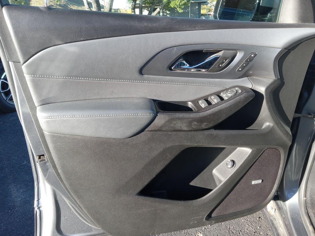 2020 Chevrolet Traverse Image 11