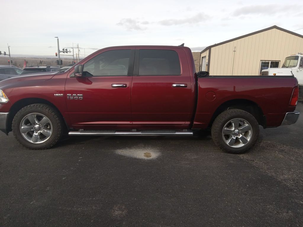 2017 RAM 1500 Image 3