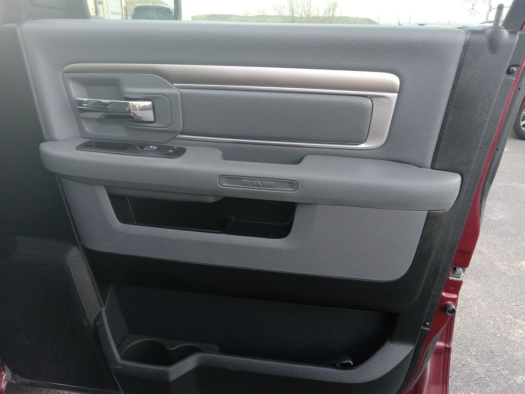 2017 RAM 1500 Image 21