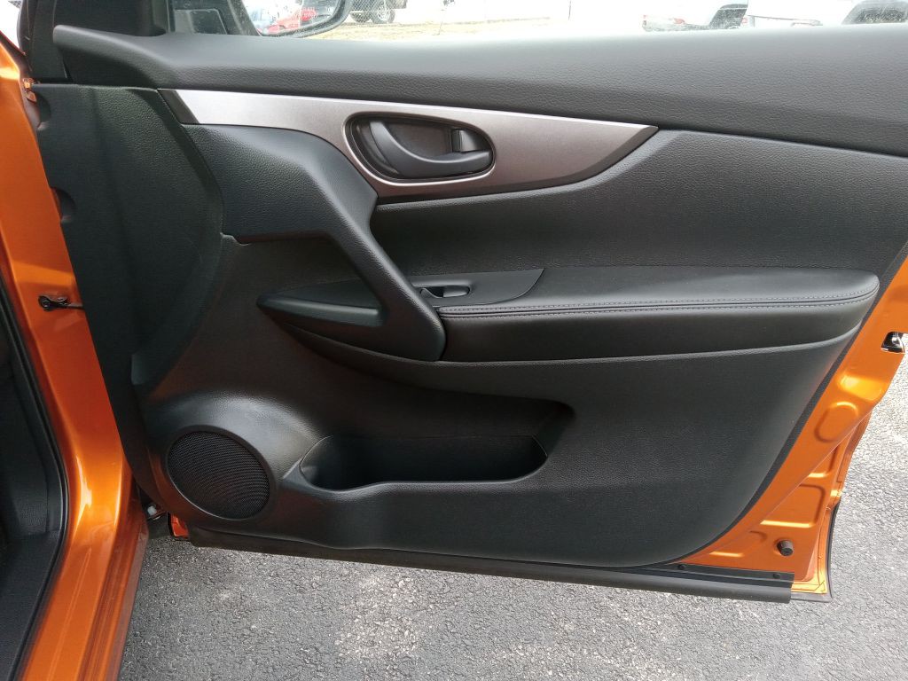 2021 Nissan Rogue Image 19