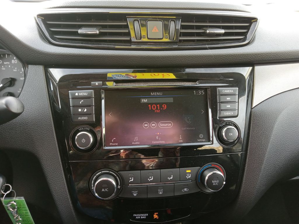 2021 Nissan Rogue Image 25