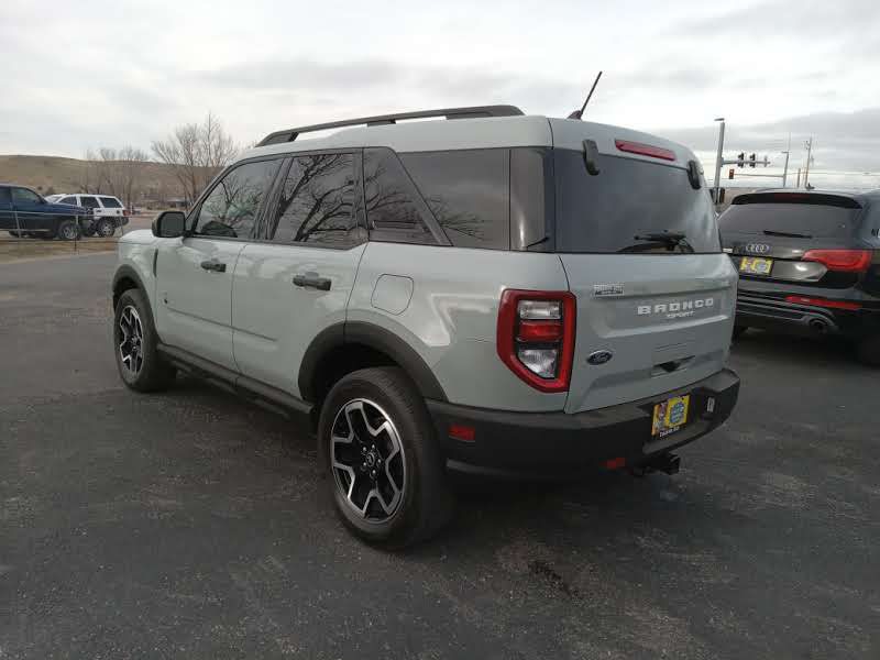 2021 Ford Bronco Image 3
