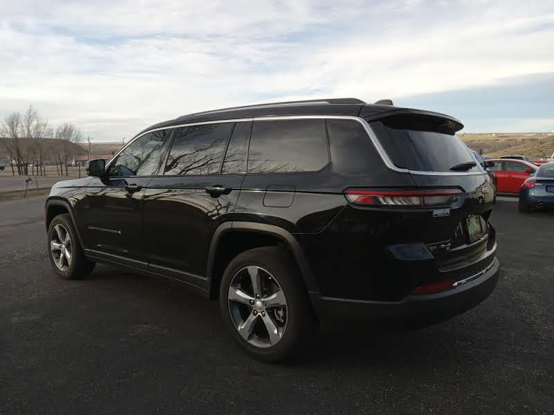 2021 Jeep Grand Cherokee Image 3