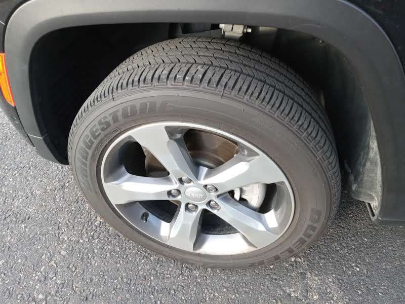 2021 Jeep Grand Cherokee Image 9