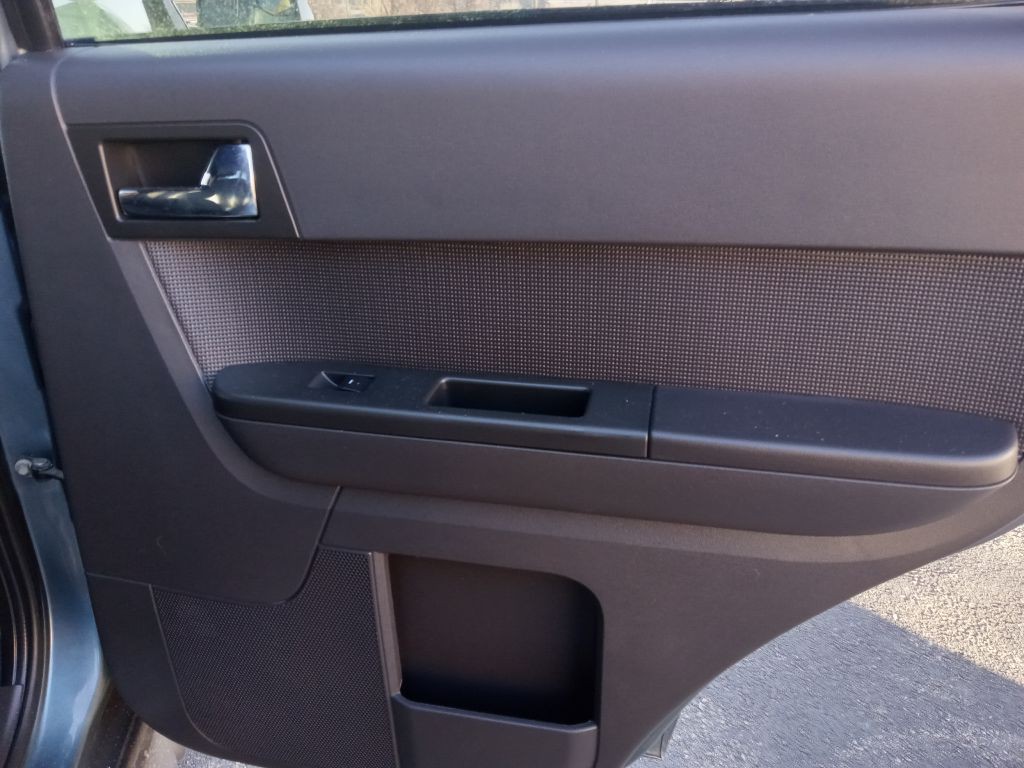 2012 Ford Escape Image 18