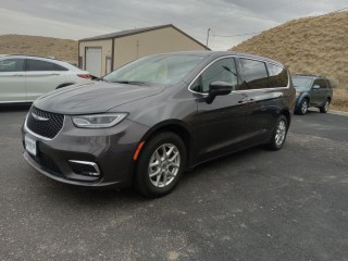 Image for 2023 Chrysler Pacifica Touring L ID: 7229654