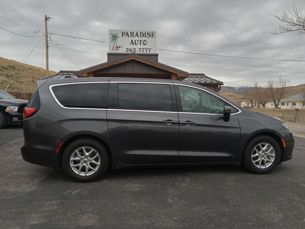 2023 Chrysler Pacifica Image 6