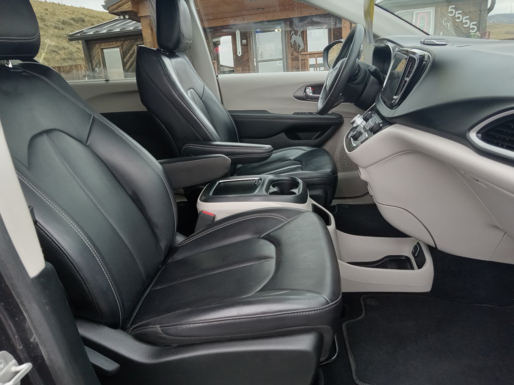 2023 Chrysler Pacifica Image 22