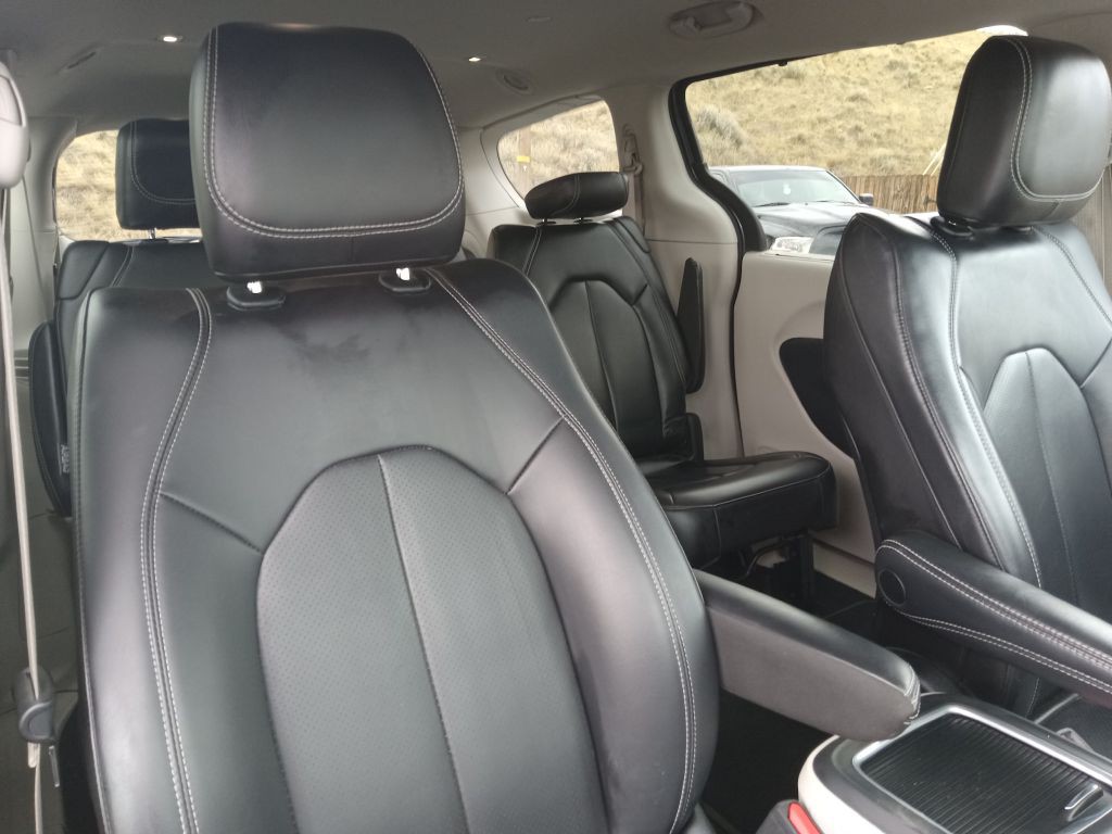 2023 Chrysler Pacifica Image 23