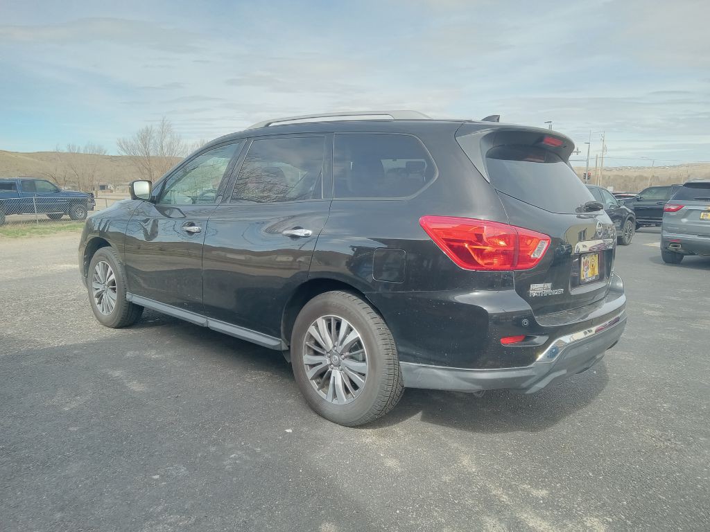 2020 Nissan Pathfinder Image 3
