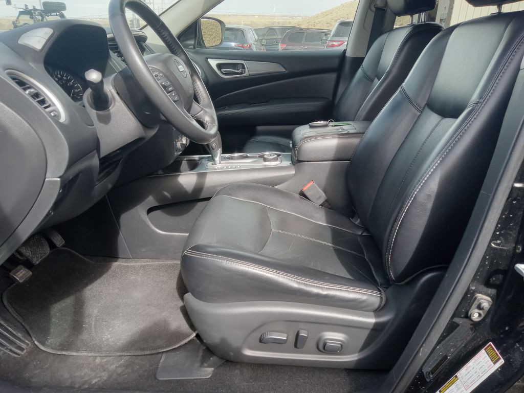 2020 Nissan Pathfinder Image 12