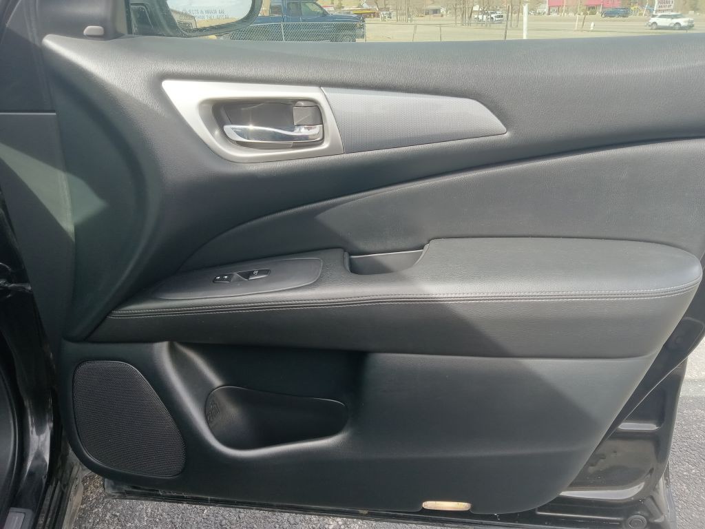 2020 Nissan Pathfinder Image 21