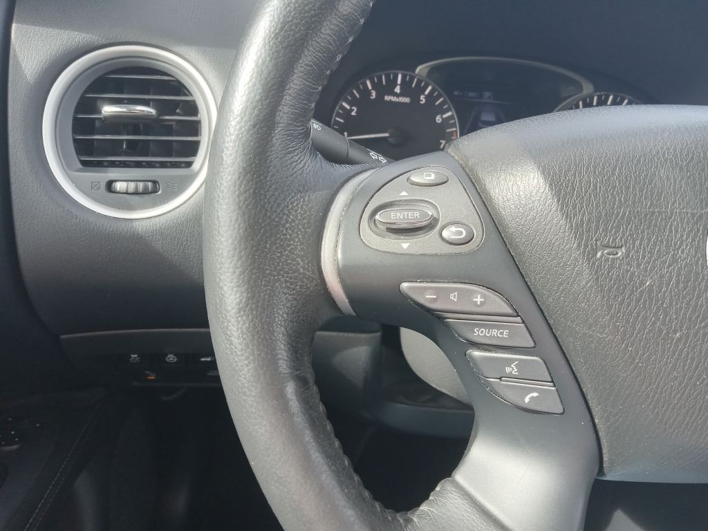 2020 Nissan Pathfinder Image 25