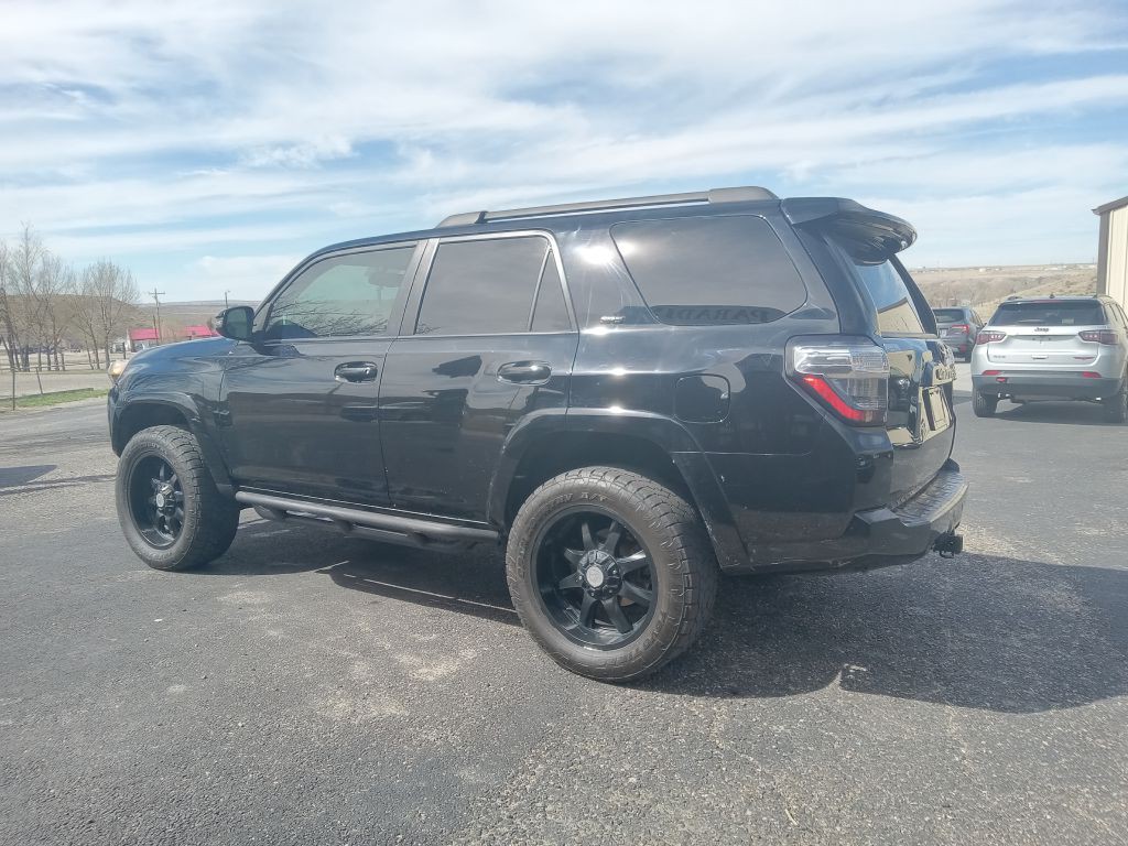 2018 Toyota 4Runner Image 3