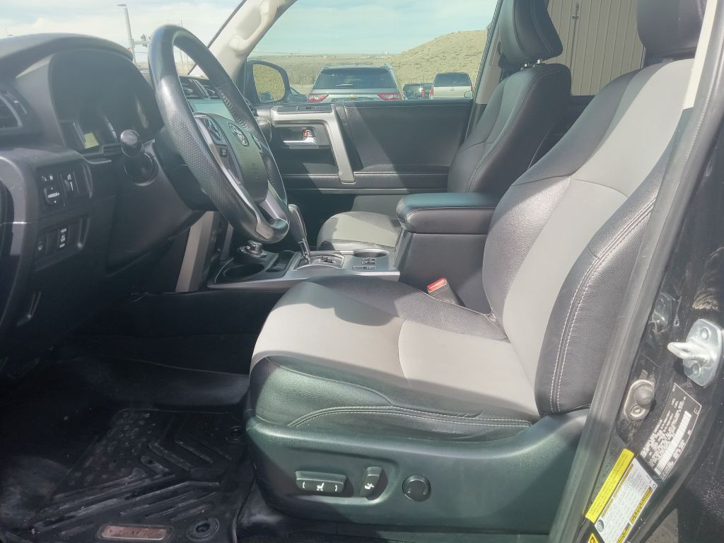 2018 Toyota 4Runner Image 12