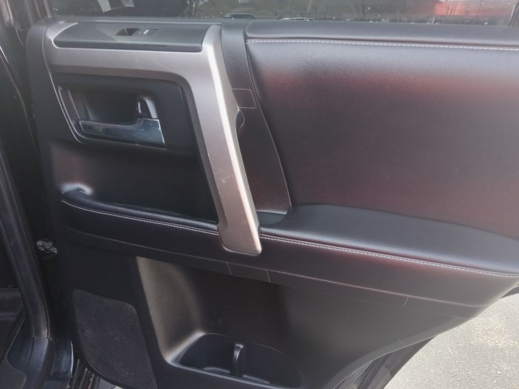 2018 Toyota 4Runner Image 16