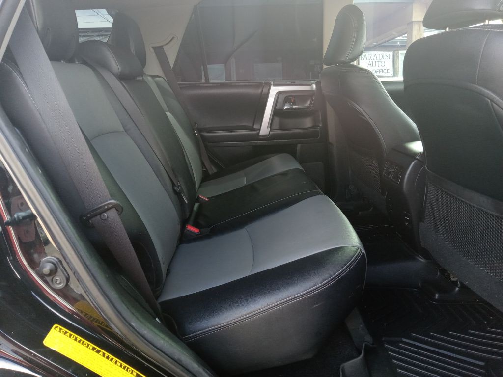 2018 Toyota 4Runner Image 17
