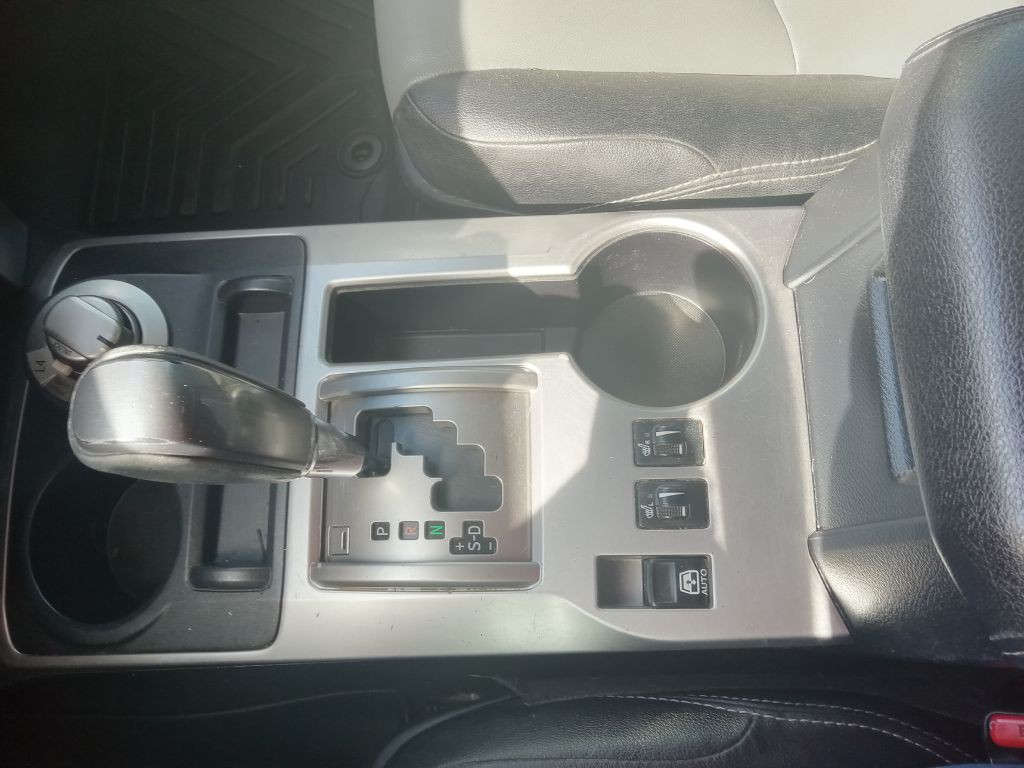 2018 Toyota 4Runner Image 25