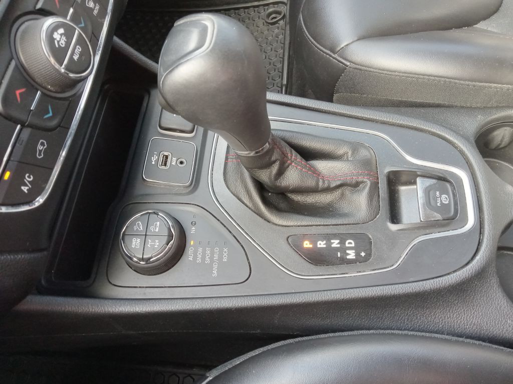 2019 Jeep Cherokee Image 28