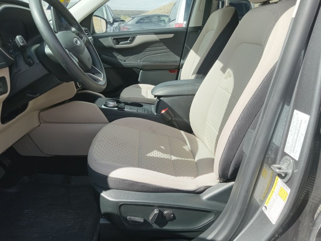 2022 Ford Escape Image 12