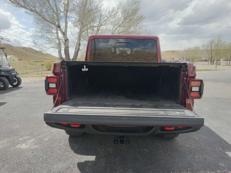 2021 Jeep Gladiator Image 5