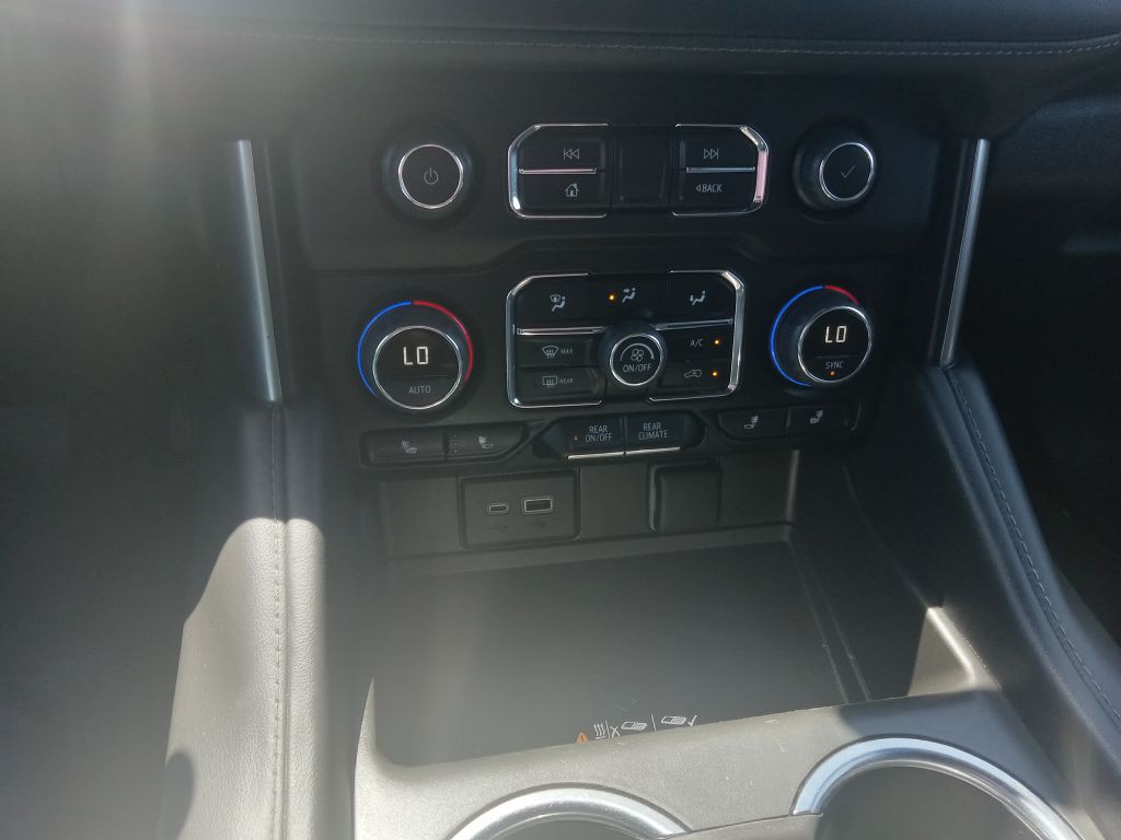 2023 Chevrolet Suburban Image 29