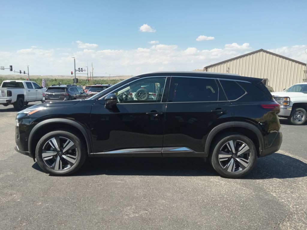 2023 Nissan Rogue Image 2