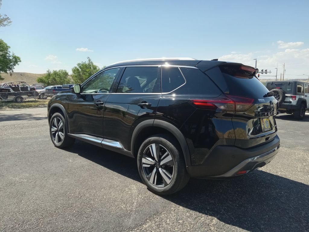 2023 Nissan Rogue Image 3
