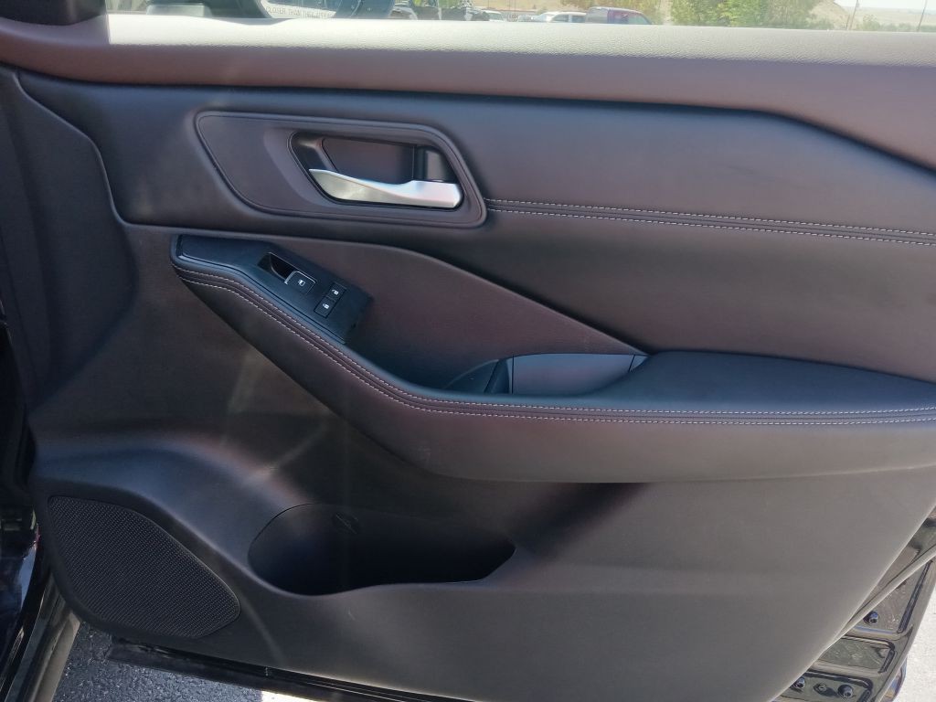 2023 Nissan Rogue Image 20