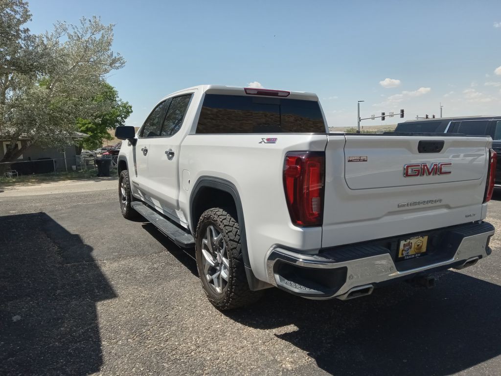 2024 GMC Sierra Image 3