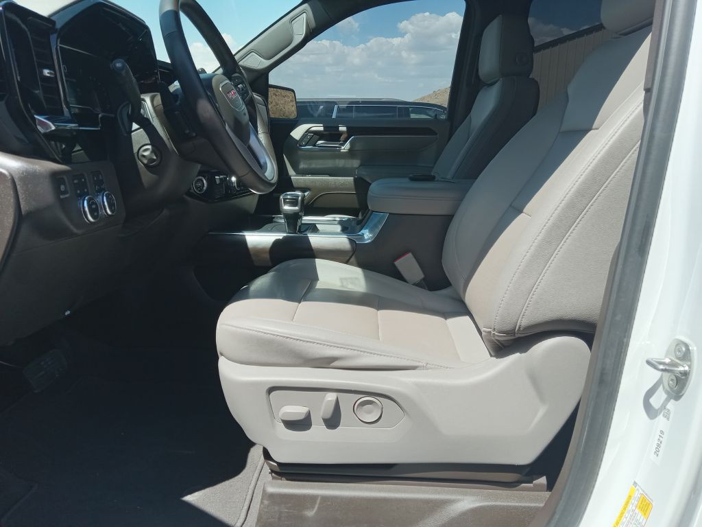 2024 GMC Sierra Image 12