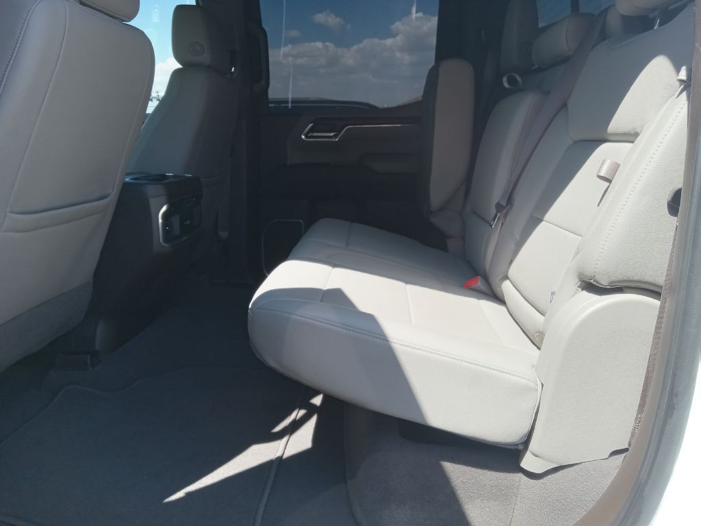 2024 GMC Sierra Image 14